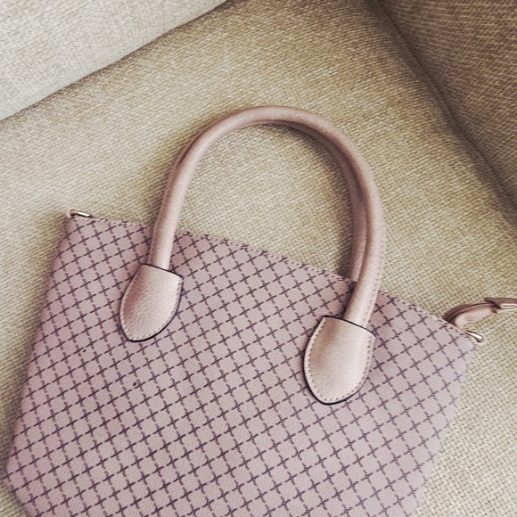 & Other Stories Pink Geometric Tote Set - Picture 2 of 9